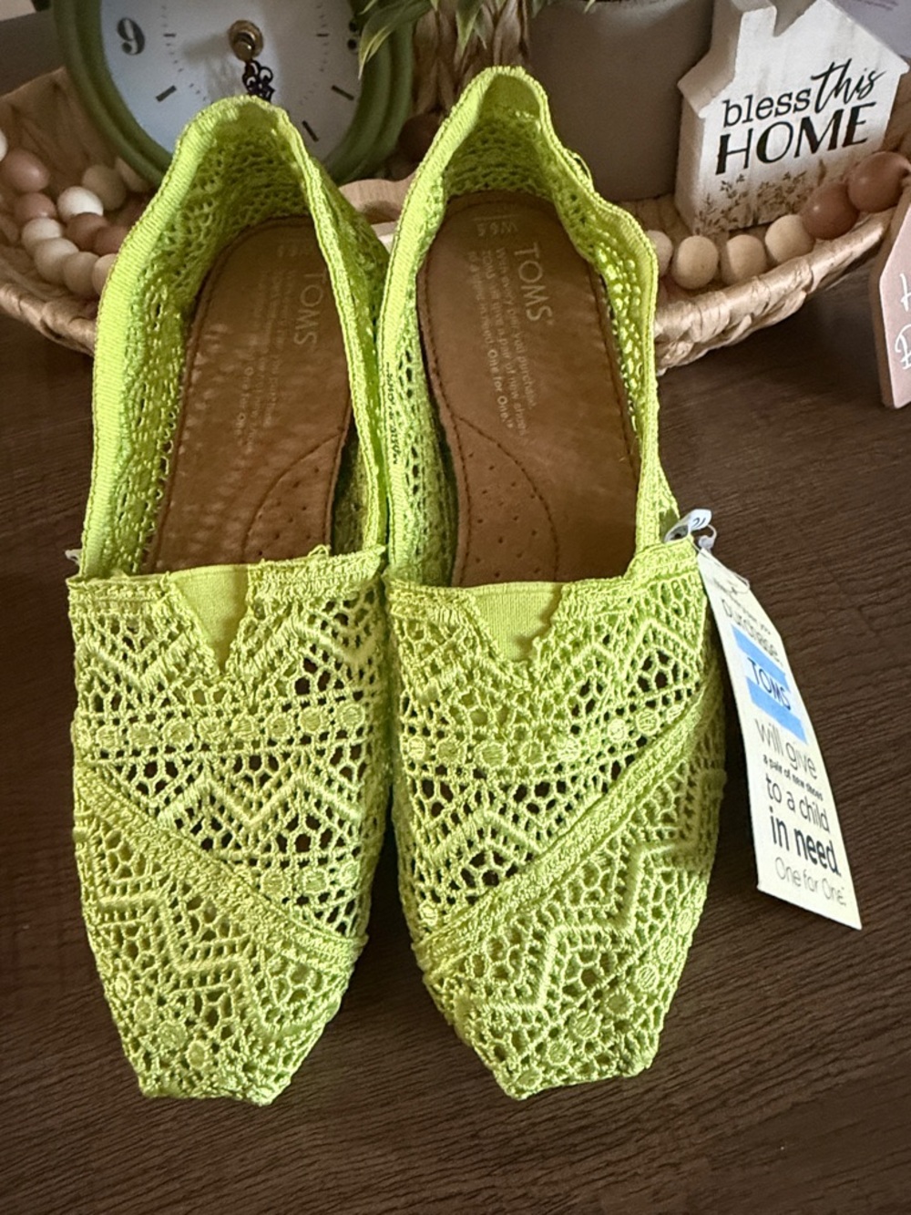 Toms Lime Crochet Slip-On Flats